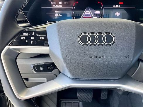 Used 2025 Audi Q5 Premium w/ Convenience Package AWD/4WD image 11