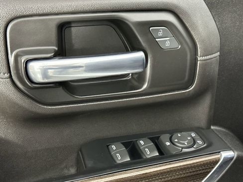 Used 2023 Chevrolet Silverado 2500 LT w/ Convenience Package image 17