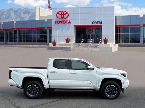 New 2026 Toyota Tacoma TRD Sport AWD/4WD image 3