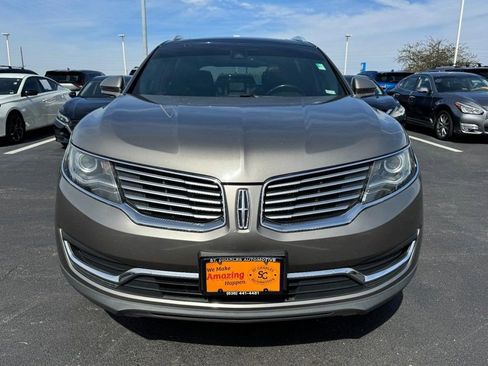 Used 2017 Lincoln MKX Select w/ Select Plus Package image 9