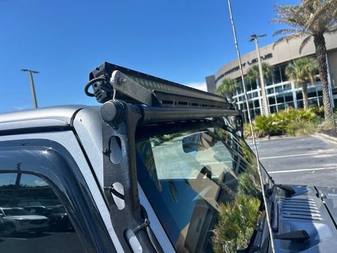 Used 2013 Jeep Wrangler Unlimited Sahara w/ Dual Top Group AWD/4WD image 7