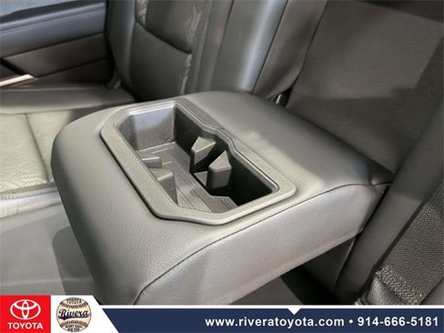 Used 2023 Toyota Tundra Limited image 18