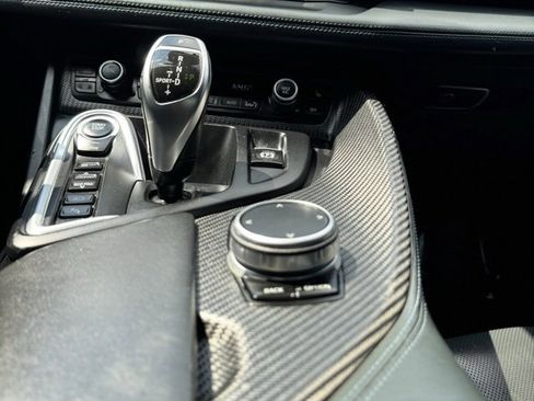 Used 2019 BMW i8 Roadster image 31