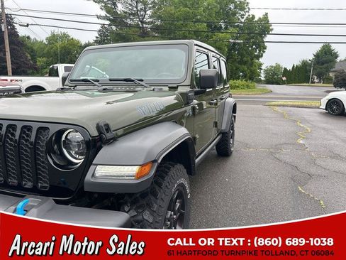 Used 2023 Jeep Wrangler Unlimited w/ Sun & Screen Package AWD/4WD image 9