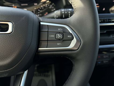 New 2026 Jeep Compass Latitude AWD/4WD image 20