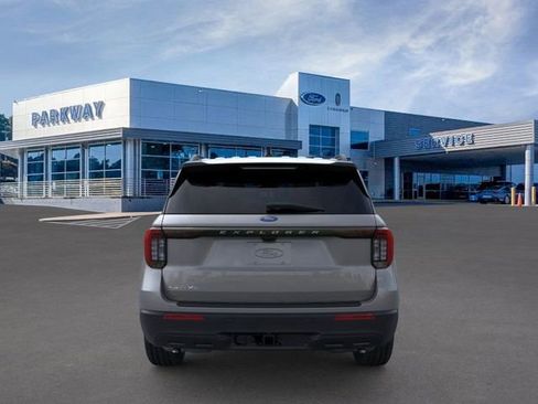 New 2026 Ford Explorer Active image 5
