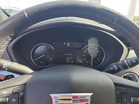 Used 2023 Cadillac XT4 Luxury w/ Cold Weather Package AWD/4WD image 12
