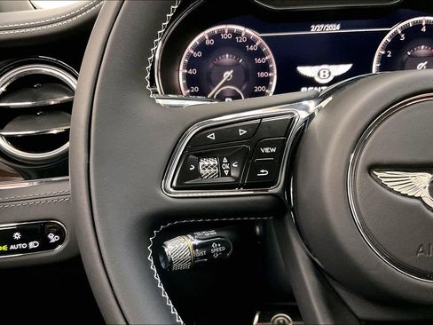 Used 2024 Bentley Continental GT V8 AWD/4WD image 22