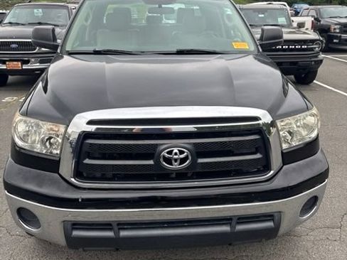 Used 2011 Toyota Tundra 4x4 Double Cab w/ Tow Pkg image 2