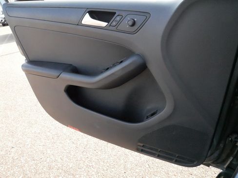 Used 2015 Volkswagen Jetta S FWD image 27