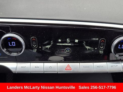 Used 2025 Genesis GV70 2.5T AWD/4WD image 20