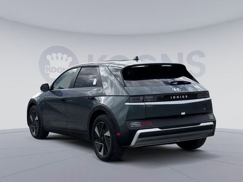 New 2026 Hyundai Ioniq 5 SEL image 4