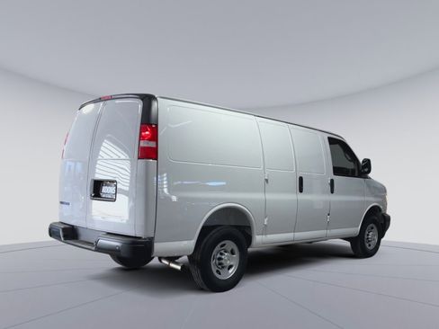 New 2026 Chevrolet Express 2500 w/ Driver Convenience Package image 11