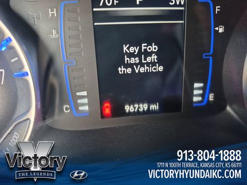 Used 2019 Chrysler Pacifica Touring Plus w/ Tire & Wheel Group FWD image 16
