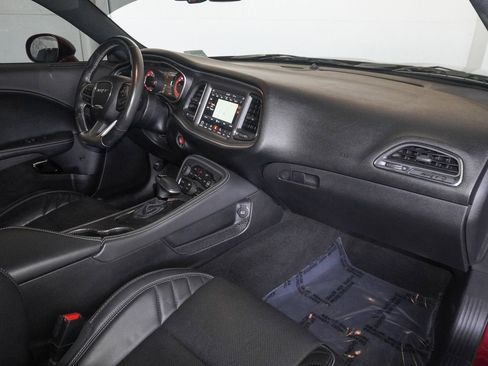Used 2019 Dodge Challenger SRT Hellcat Redeye image 35