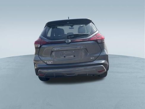Used 2024 Nissan Kicks SR image 8