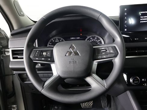 New 2026 Mitsubishi Outlander ES image 37