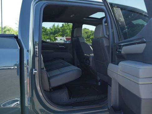 Used 2026 Chevrolet Silverado 1500 ZR2 w/ Dark Appearance Package AWD/4WD image 23