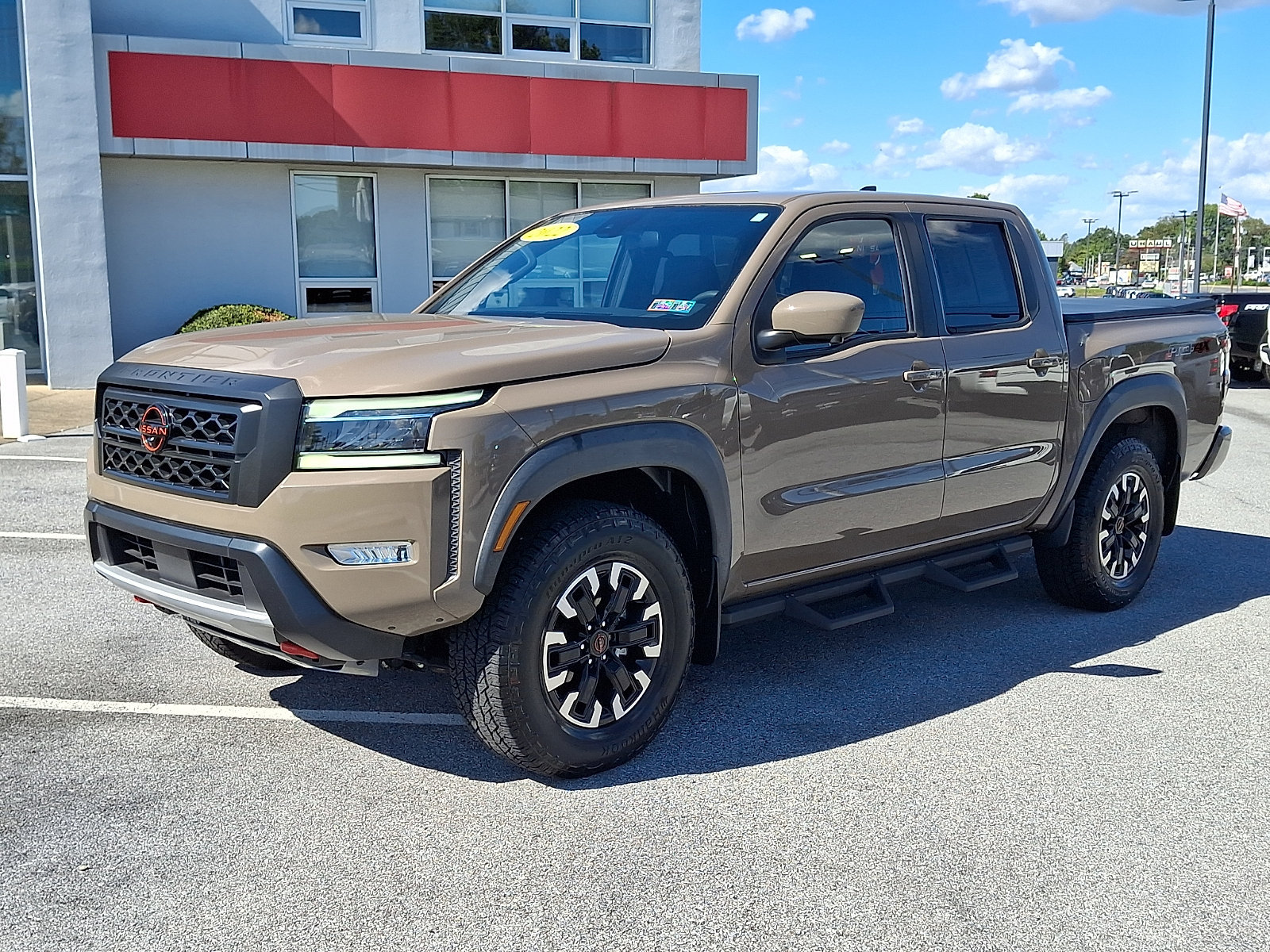 Certified 2022 Nissan Frontier PRO-4X AWD/4WD image 3