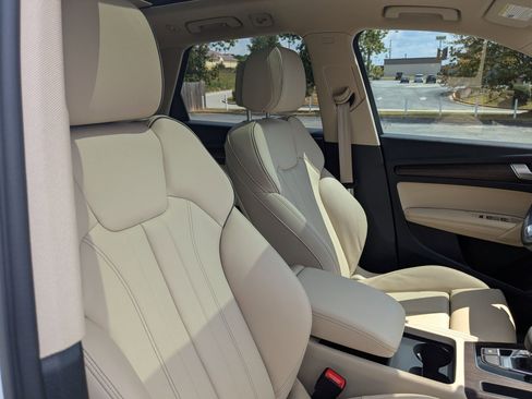 Used 2025 Audi Q5 2.0T Premium Plus image 30