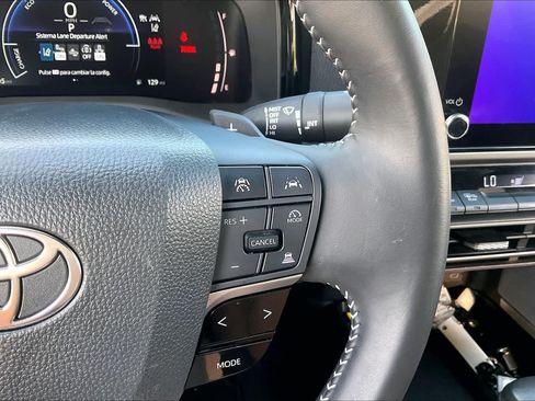 Used 2026 Toyota Camry SE FWD image 24