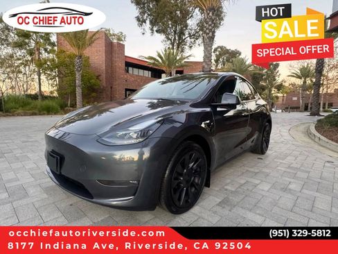 Used 2021 Tesla Model Y Long Range AWD/4WD image 1