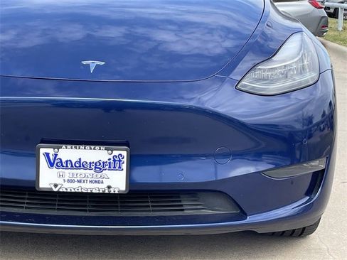 Used 2021 Tesla Model Y Long Range image 8