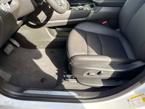 New 2026 Cadillac XT5 Luxury w/ LPO, Floor Liner Package image 21