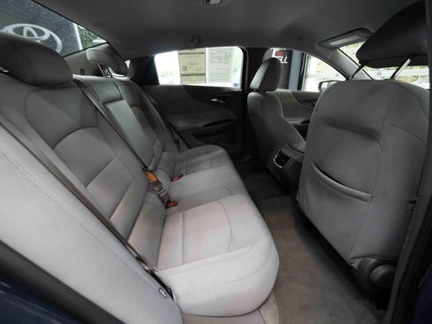 Used 2025 Chevrolet Malibu LT FWD image 24