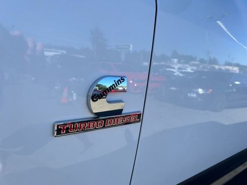 Used 2015 RAM 2500 SLT image 4