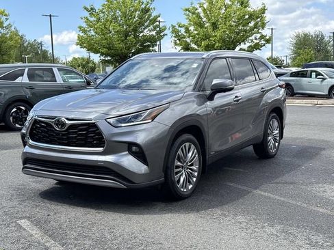 Used 2026 Toyota Highlander Platinum AWD/4WD image 5