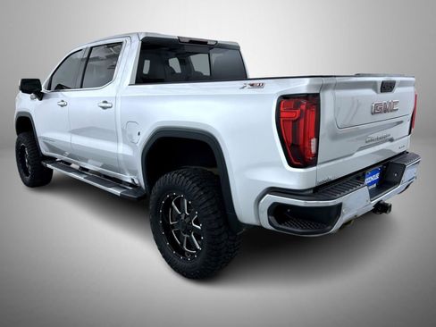 Used 2021 GMC Sierra 1500 SLT w/ SLT Premium Plus Package AWD/4WD image 7
