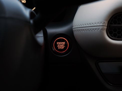 Used 2026 Honda HR-V LX image 25