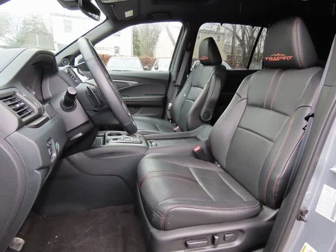 Certified 2023 Honda Passport TrailSport image 12