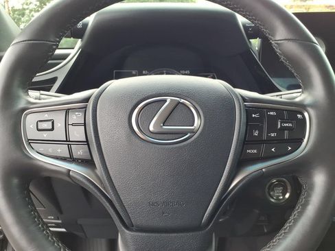 Used 2023 Lexus ES 350 w/ Premium Package FWD image 5
