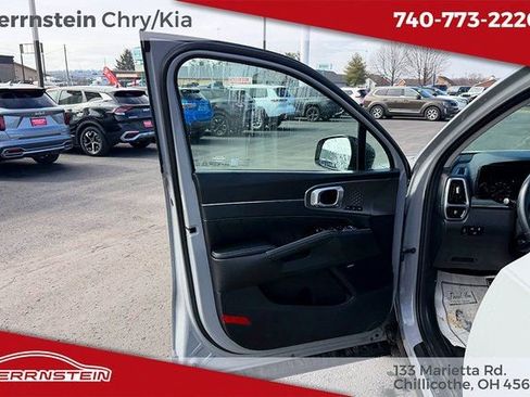 Used 2022 Kia Sorento SX image 13