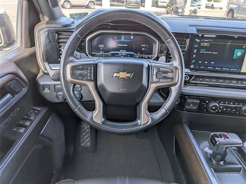 Used 2023 Chevrolet Silverado 1500 High Country image 15