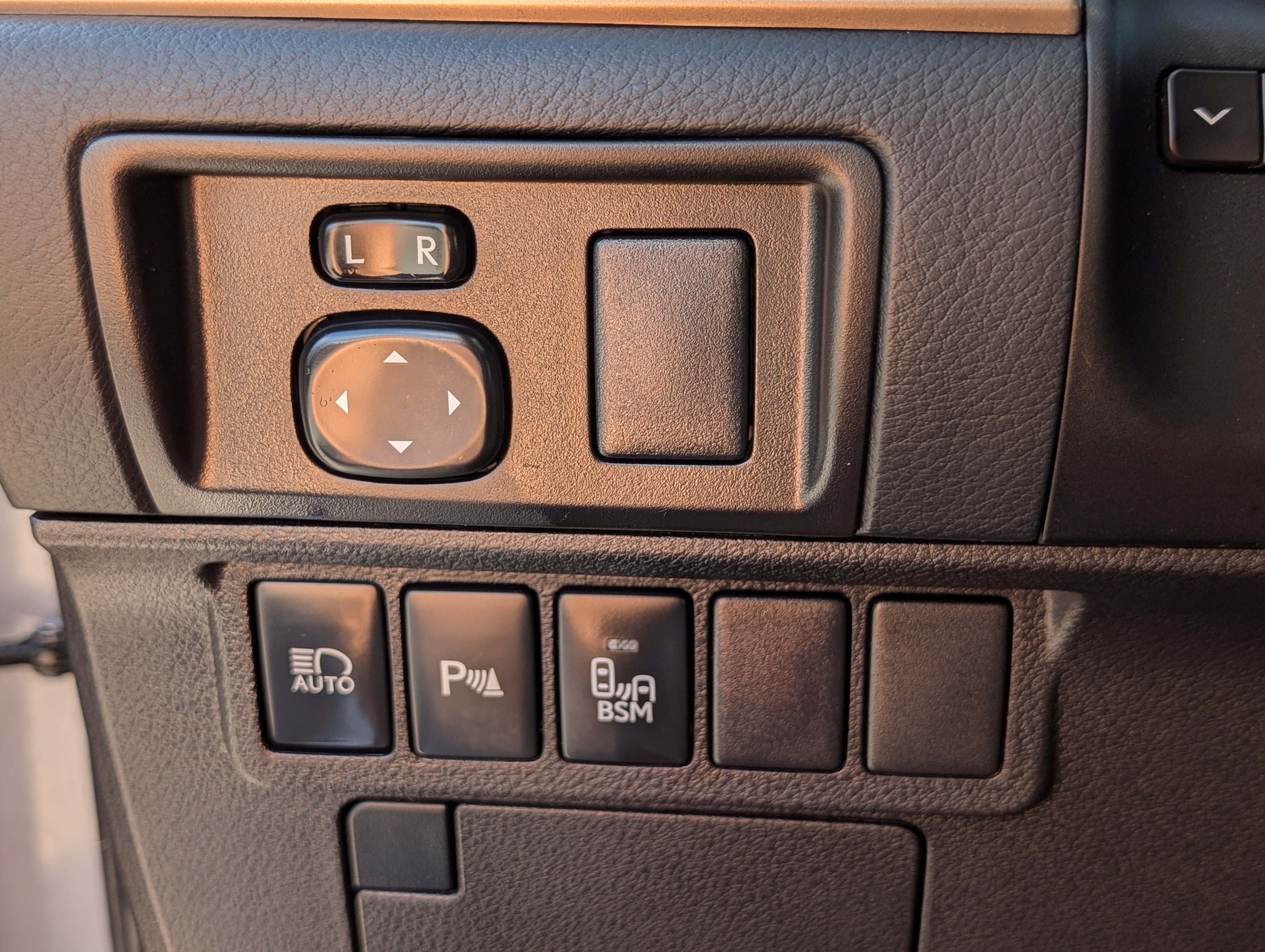Used 2018 Lexus ES 350 w/ Premier Package FWD image 19