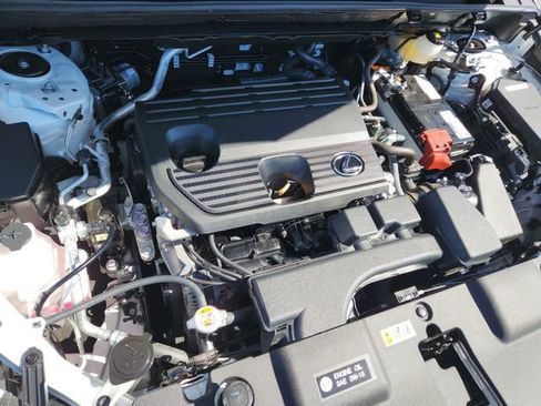 Used 2025 Lexus NX 250 FWD w/ Towing Package (2000 Lbs) image 23