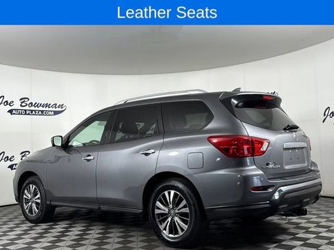 Used 2019 Nissan Pathfinder SL AWD/4WD image 9