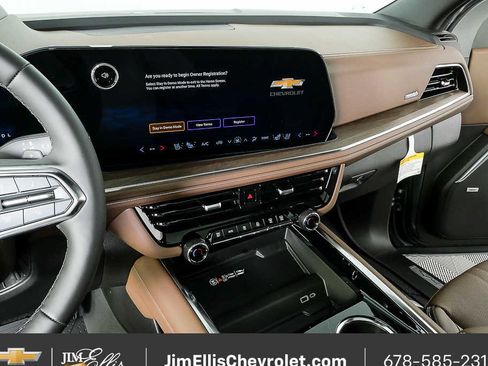 New 2026 Chevrolet Tahoe High Country w/ Sun And Tow Package AWD/4WD image 13