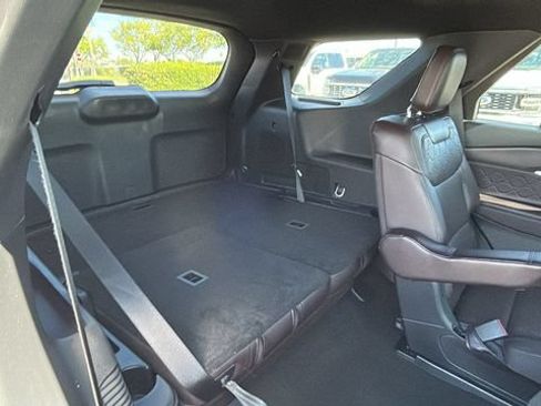 Certified 2025 Ford Explorer Platinum w/ LUX Leather Package AWD/4WD image 14