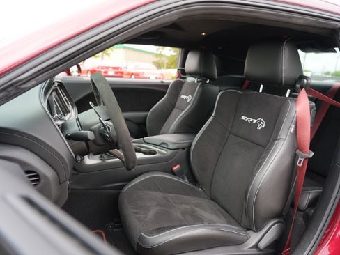 Used 2023 Dodge Challenger SRT Hellcat RWD image 17