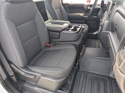 Certified 2025 Chevrolet Silverado 1500 W/T RWD image 10