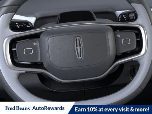New 2026 Lincoln Navigator L Black Label AWD/4WD image 13