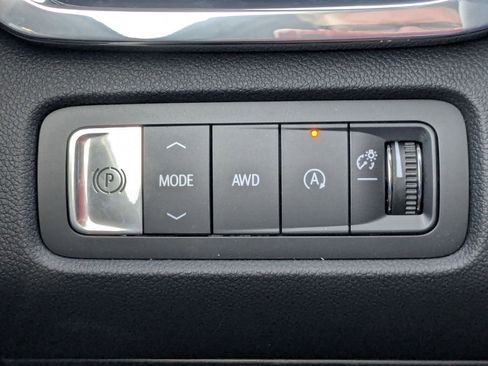 New 2026 GMC Acadia Elevation image 15