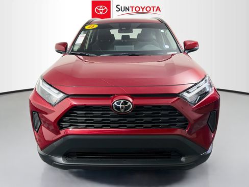 Used 2025 Toyota RAV4 XLE FWD image 10