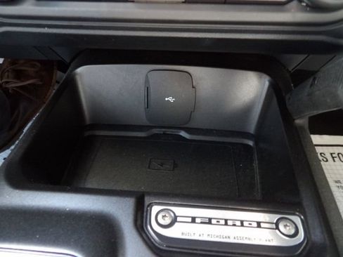 Used 2021 Ford Bronco Wildtrak AWD/4WD image 32