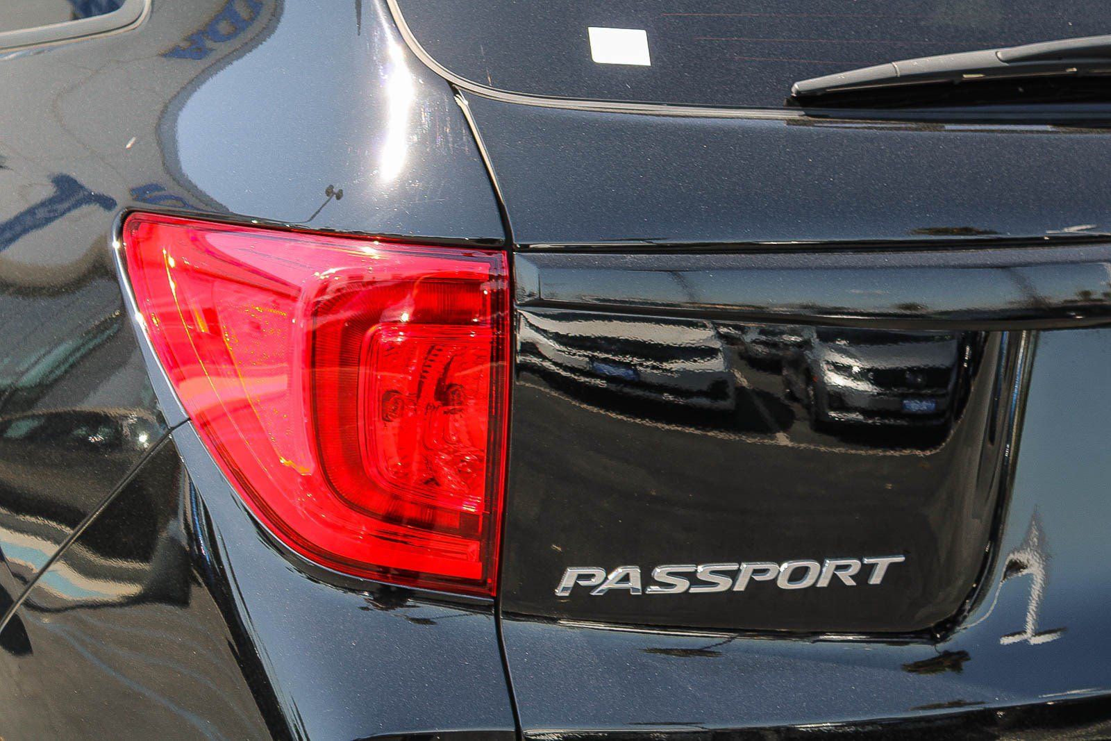 Certified 2025 Honda Passport EX-L image 10