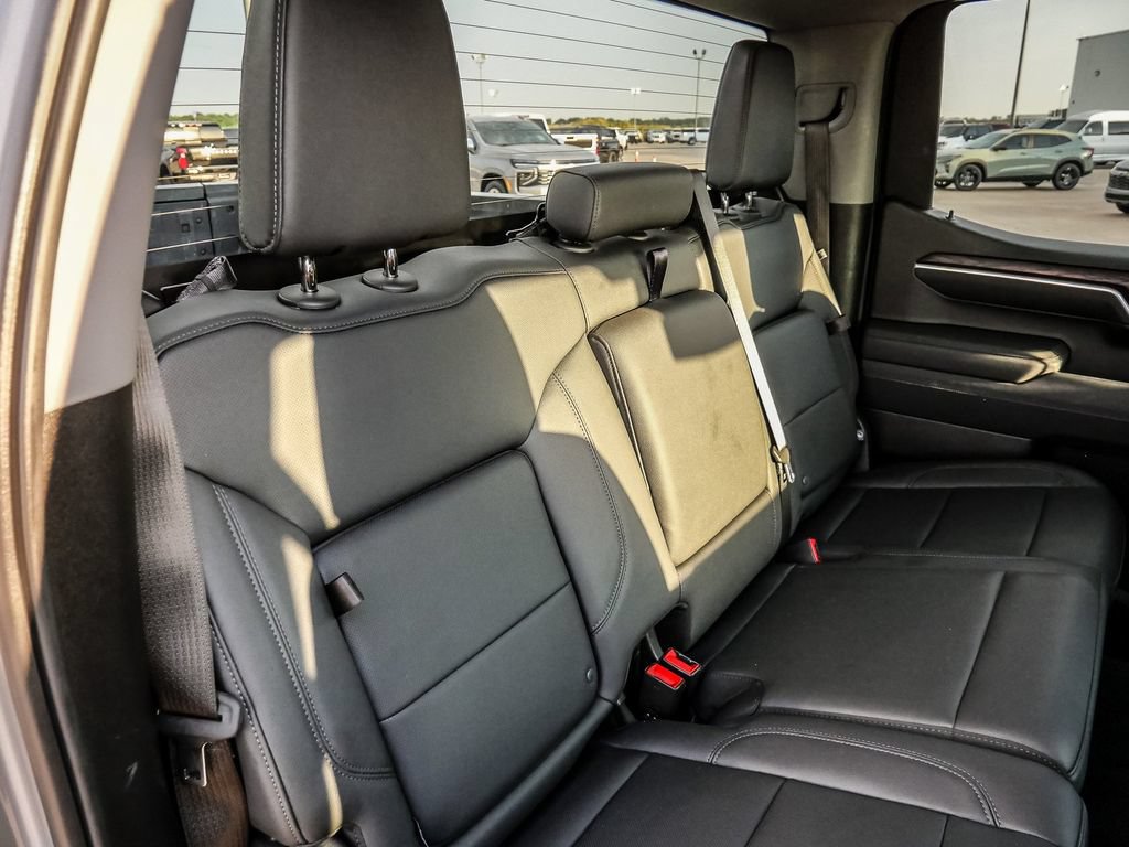 Used 2026 GMC Sierra 1500 SLT AWD/4WD image 23